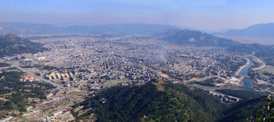 浙江溫州平陽第二大鎮(zhèn),是全國千強(qiáng)鎮(zhèn),綜合實力僅次于鰲江鎮(zhèn)